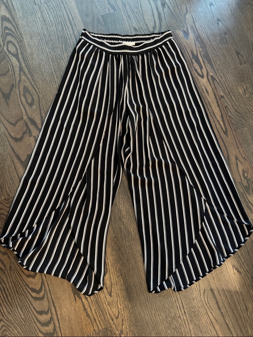 Le Lis Black and White Striped Pants